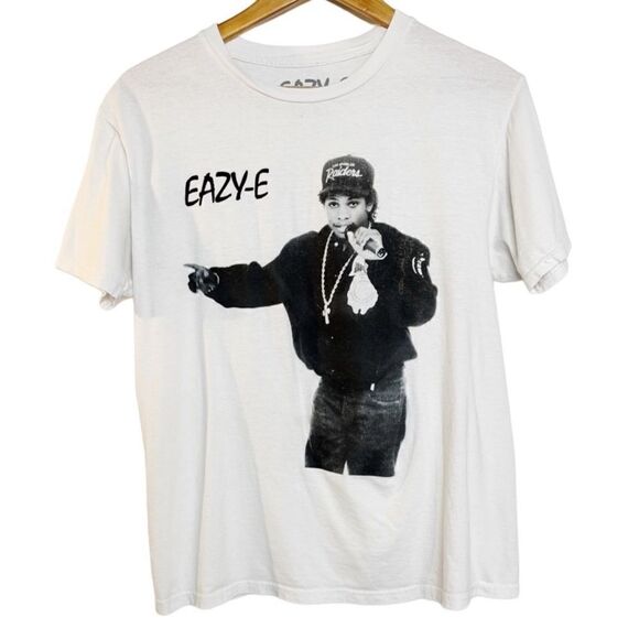 🎄Eazy - E Short Sleeve Graphic Tee White and Black Size Medium - Picture 1 of 5